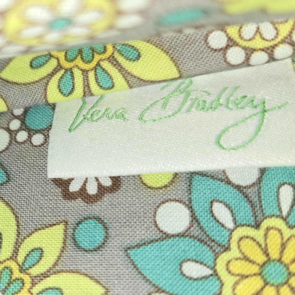 Vera Bradley elegance body